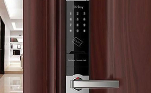 八步24小时上门开锁公司