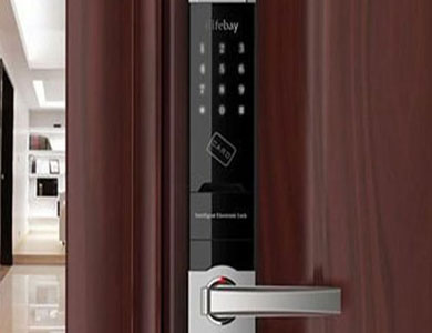 八步24小时上门开锁公司